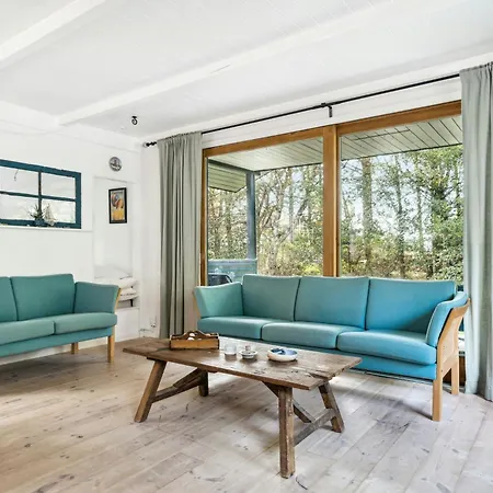 Warm Colors And Beautiful Outdoors In Thy Сasa de vacaciones