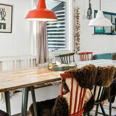 Warm Colors And Beautiful Outdoors In Thy Сasa de vacaciones