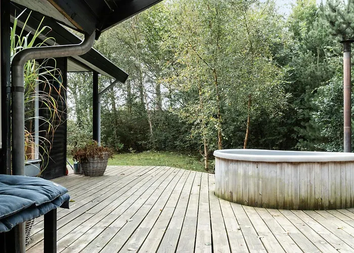 Warm Colors And Beautiful Outdoors In Thy Сasa de vacaciones *