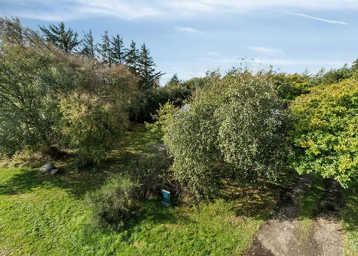 Warm Colors And Beautiful Outdoors In Thy Сasa de vacaciones